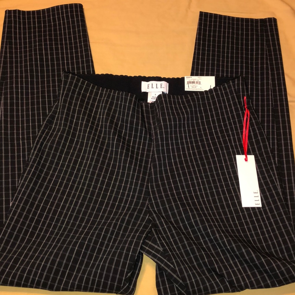 ELLE Scallop Ankle slacks